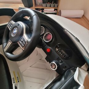 Detské elektrické autíčko BMW 6GT - 4