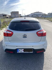 Kia Rio 1.4 Benzin - Rok 02.2013 - Len 77 tisic km - 4