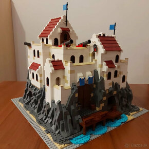 Lego MOC Pirat Pevnost Lorda Igtorna - 4