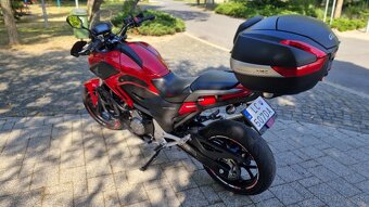 Honda NC700 - 4