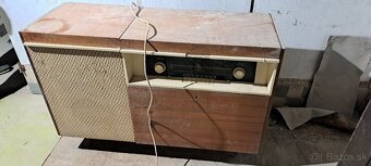 Retro rádio Tesla - 4