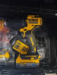 DeWalt - 4