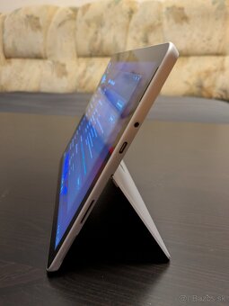 Surface GO 3 - 4