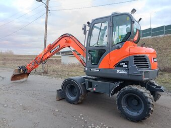 Kolový bagr DOOSAN DX55W - 4