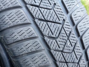 225/60 R18 zimne Pirelli Sottozeto3 - 4