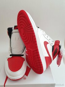 Nike Air Jordan 1  High OG Heritage - 4