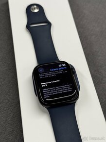 Apple Watch 8 45mm Midnight - 4