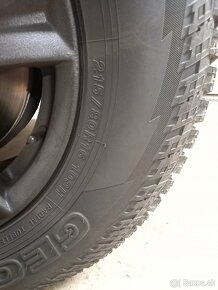 YOKOHAMA 215/80 R16 - 4