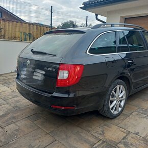 Škoda Superb 2.0 TDI DSG - 4