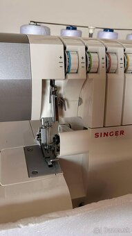 Overlock Singer 14SH754 - 4