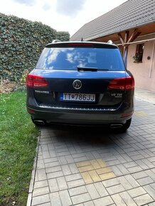 Predám Volkswagen Touareg 3.0 TDI V6 - 4