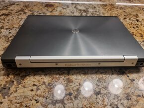 HP ELITEBOOK 8560W - 4