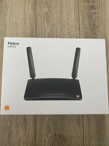 Flybox MR200 router - 4