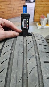 235/45 R18 continental - 4