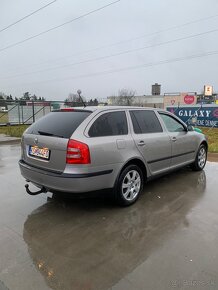 ŠKODA OCTAVIA II combi 2.0 TDI 16V Elegance - 4