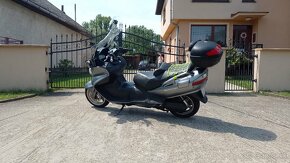 Predám Suzuki burgman 650. - 4