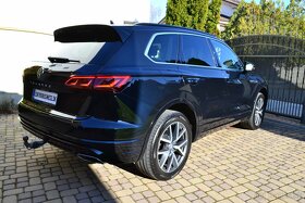 Volkswagen Touareg 3.0 V6 TDI 286k R-Line 4Motion r. 2019 - 4