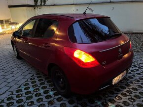 Peugeot 308 PANORAMATICKÁ STRECHA 1.6 HDi, 82kW, po STK - 4