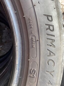 Hankook Michelin 225/55 r18 - 4