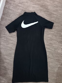 Nike šaty - 4