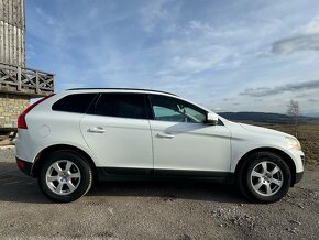 Volvo XC60 D5 4x4 - 4