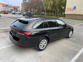 Škoda Octavia Combi 2.0 TDI SCR Style DSG - 4