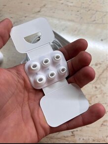 AirPods Pro 2 - 4