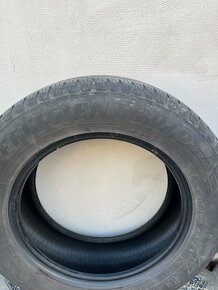 Good Year Efficient Grip 225/65R17 - 4