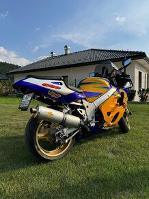 Predám motorku Suzuki GSXR - 4