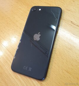 pekný zachovalý iPhone SE 2020 64 GB čierny dobrá cena - 4