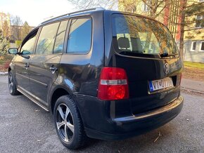 Volkswagen Touran 1.9TDi Highline - 4