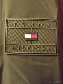 Predám bundu TOMMY HILFIGER - 4