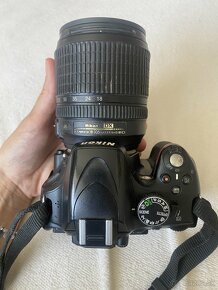 Nikon D5100 s objektívom 18-105 - 4