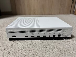 Xbox one s - 4