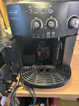 Delonghi Magnifica - 4