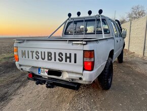 Mitsubushi L200 - 4