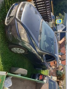 Ford focus  comby.  Na dieli - 4