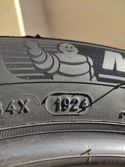 MICHELIN 195 / 55 R16 - 4