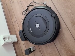 Vysávač Roomba - 4