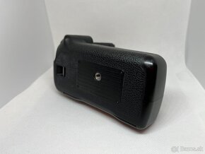 Canon battery grip BG-E2 (20D, 30D, 40D, 50D) - 4