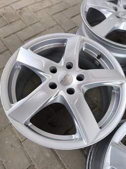 Disky R17 5x114,3 - 4