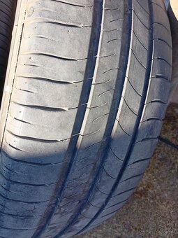 Predám 2x letné pneu Michelin 205/60 R16 - 4