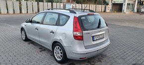 Predam hyundai i30 cw 1.6 crdi 2010 - 4