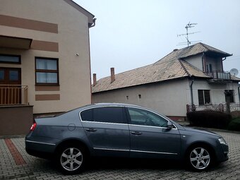 Volkswagen Passat B6 2.0 TDI Comfortline - 4