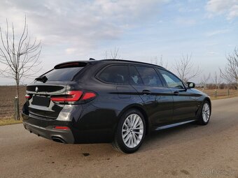 BMW rad 5 Touring 530d mHEV xDrive Odpocet DPH - 4