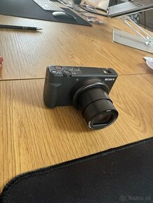 predám vlogovací fotoaparát SONY ZV-1 - 4