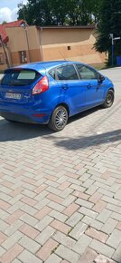 Ford fiesta - 4