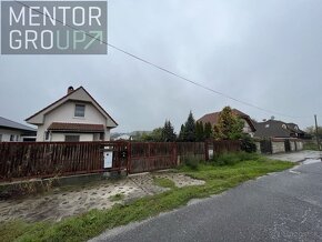 Exkluzívne ponúkame na predaj pozemok (400 m2) na výstavbu R - 4