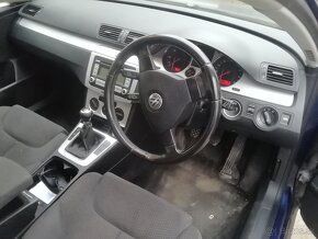 Rozpredám volkswagen passat b6 combi 2,0 tdi - 4