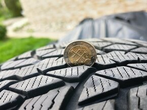 Predám zimné pneumatiky značky Nokian 205/65 R16 95 H WR D4 - 4